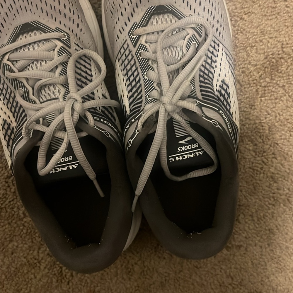 Shoes - Picture 4 of 4